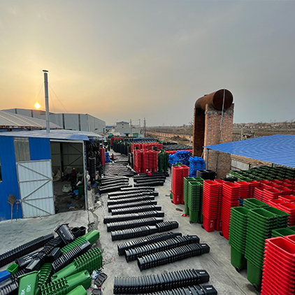 鑫豐潔塑料垃圾桶工廠庫存一角